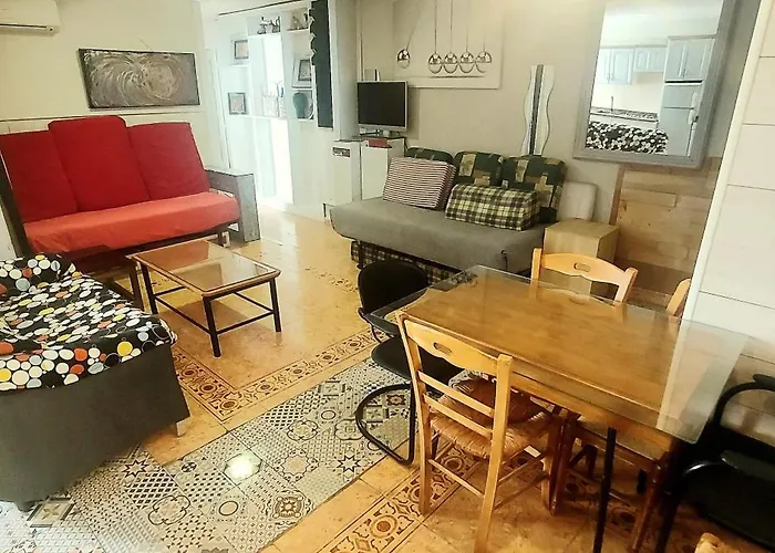 Comfortable In Alicante, 78 M² With View 公寓