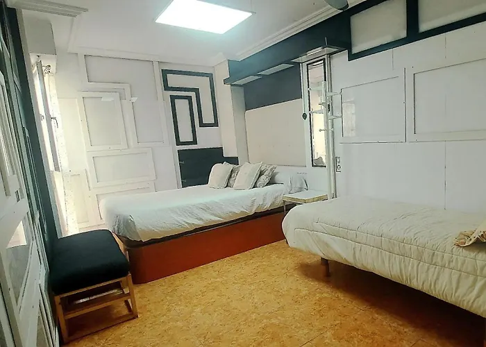 Comfortable In Alicante, 78 M² With View 公寓