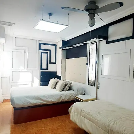 아파트 Comfortable In 78 M² With View