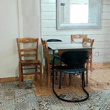 Comfortable In 78 M² With View Appartamento